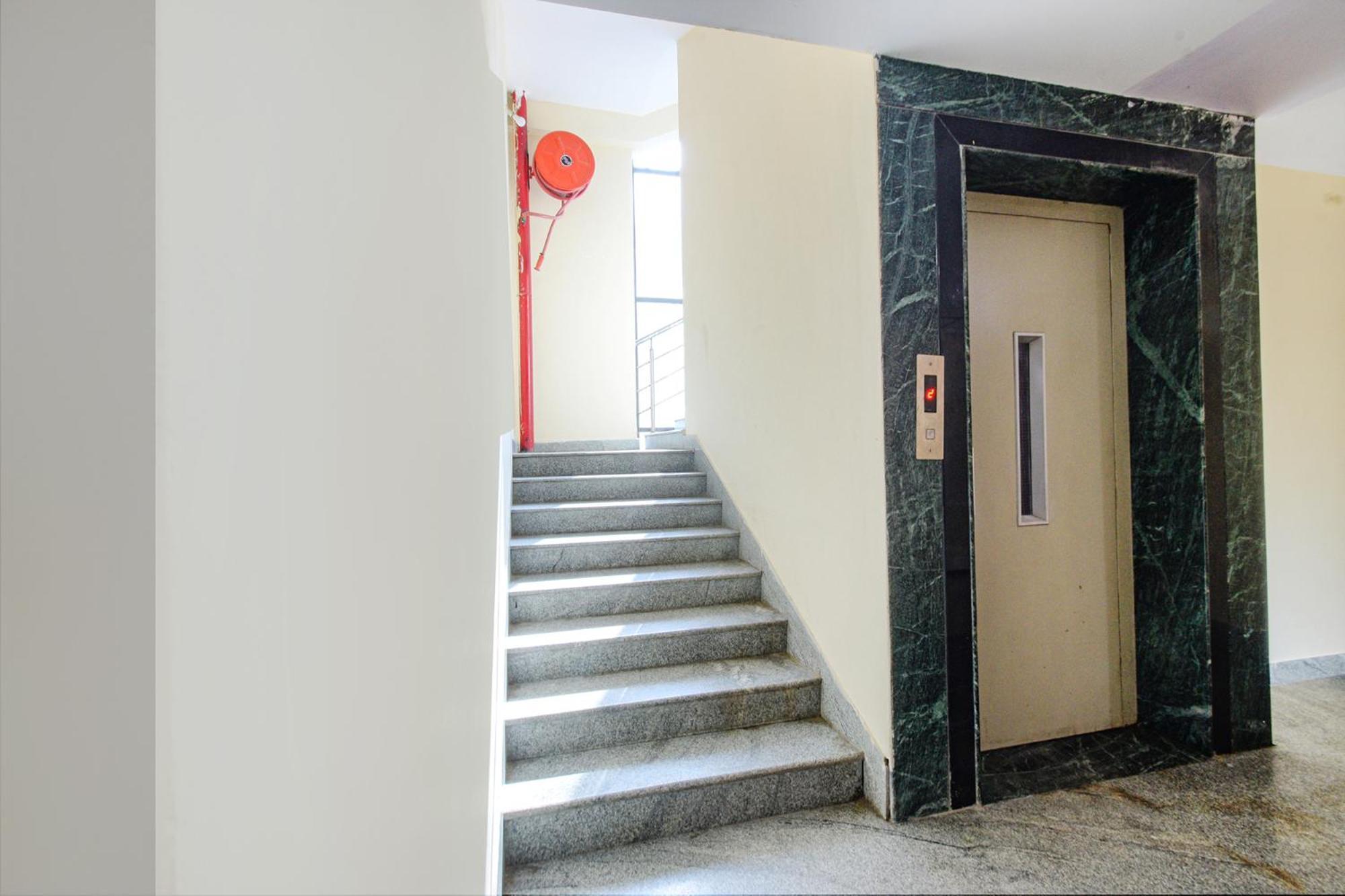 Fabhotel N Residency, Hitech City - 350M From Yashoda Hospital, Hitech City Hyderabad Exterior foto